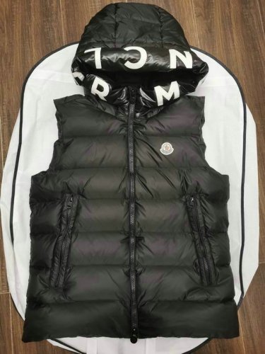 doudoune manche courte homme moncler 2136001