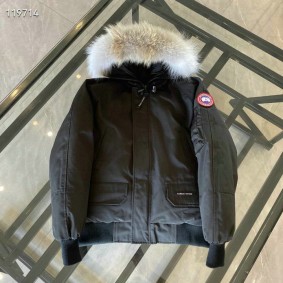 doudoune canada goose bleu marine 1778118