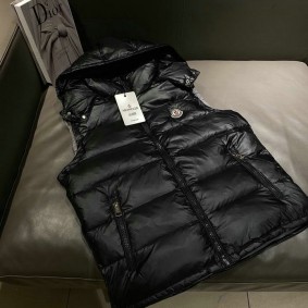 doudoune sans manche a capuche moncler homme femme 2135924