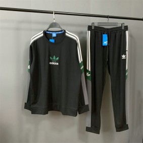 survêtement adidas vert homme AD018